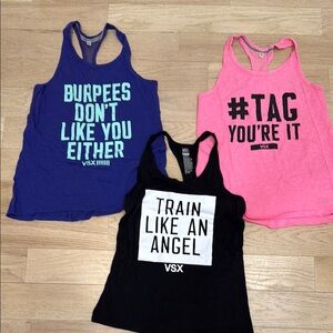 Victoria Secret Soort 
Tank Tops
Set of 3